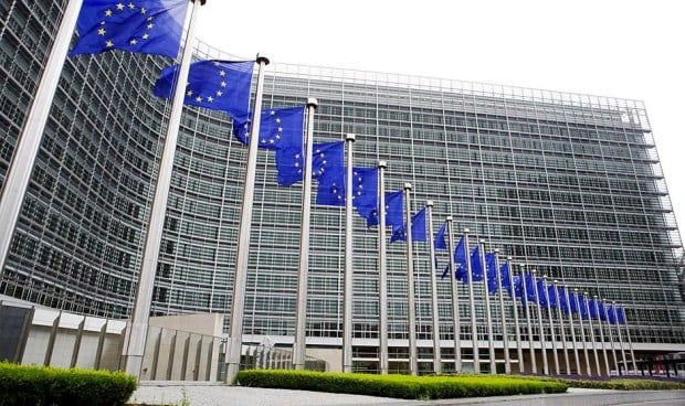 Bruselas pisa el acelerador: menos burocracia y más inversión para la industria europea