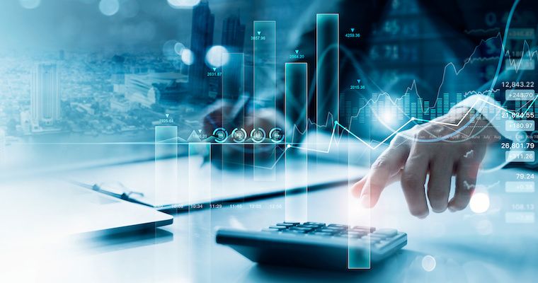 La IA podría incrementar el PIB mundial un 15% en la próxima década, según PwC
