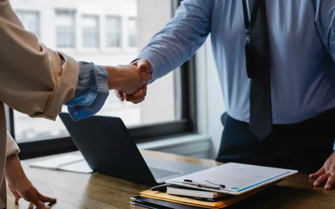 España mantiene expectativas positivas de contratación para el verano pese a una caída de 17 puntos en sus previsiones de empleo, según ManpowerGroup