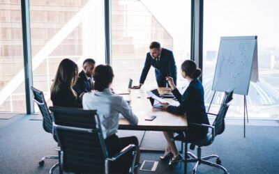 Los consejos de administración deben desarrollar mecanismos de supervisión específicos para la IA, más allá de los marcos de gobernanza tradicionales, según KPMG e INSEAD