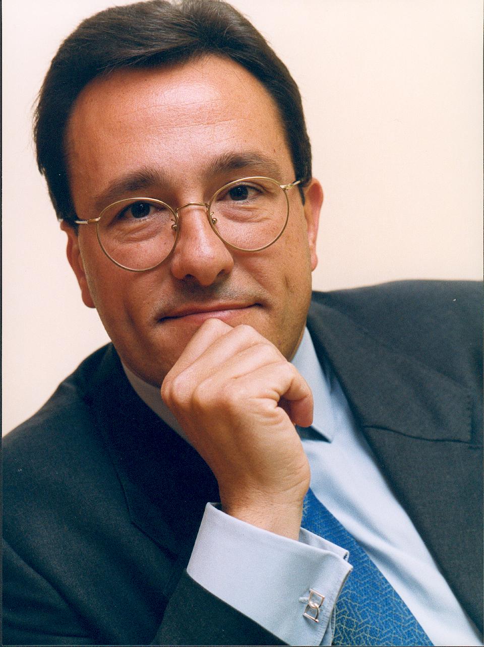 RAMON ADELL REELEGIDO PRESIDENTE DE LA AED
